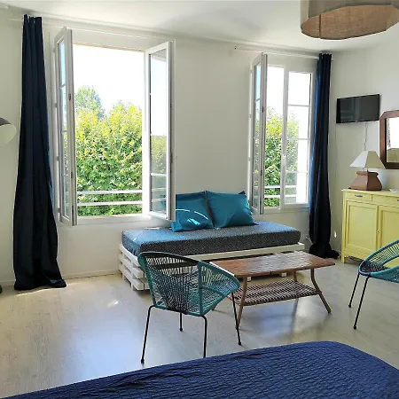 Un Balcon Sur La Charente- Savinien Appartement